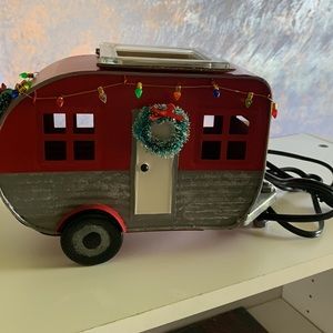 Scentsy Christmas Camper Wax Warmer. 🎄